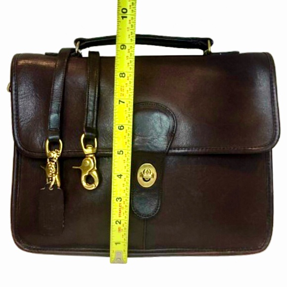 VINTAGE COACH Mahogany Leather Top Handle Turn Lock Unisex Shoulder Bag NYC COA - Picture 13 of 17